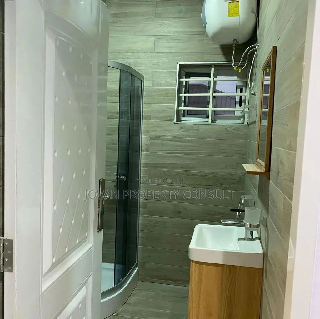 3bdrm House in Pokuase for sale