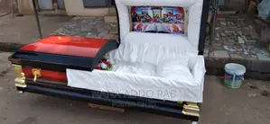 Luxurious Red and Black Casket Good Bars and Coffin Handle