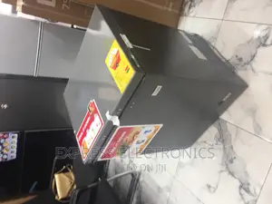 Durable Sleek Grey Chest Freezer Single Door 144L Zara