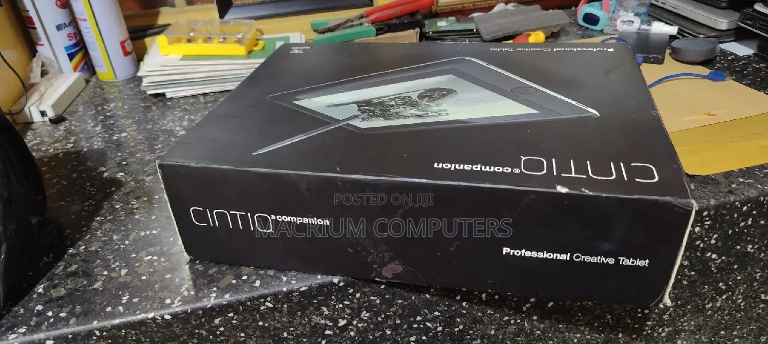 Laptop 8GB Intel Core i7 SSD 512GB