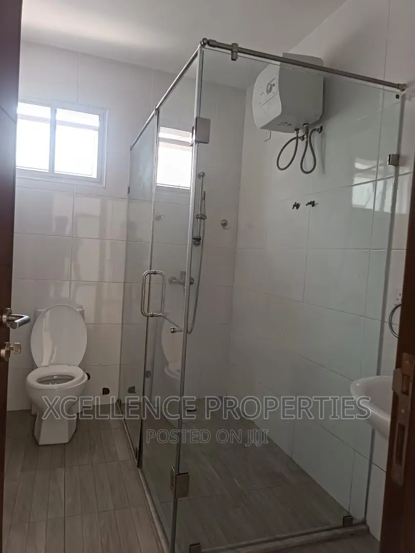4bdrm House in Xcellence Properties, Adjiriganor for rent