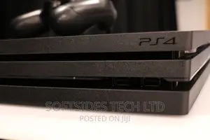 Playstation 4 Pro 1tb and Controler Hot Sale