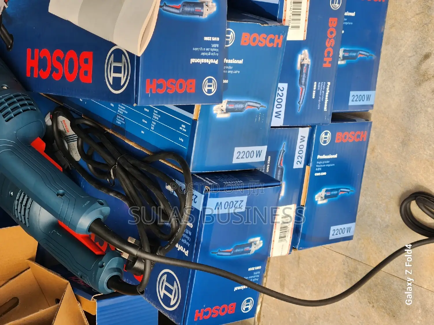 2200 Watts 7 Inches Bosch Grinder