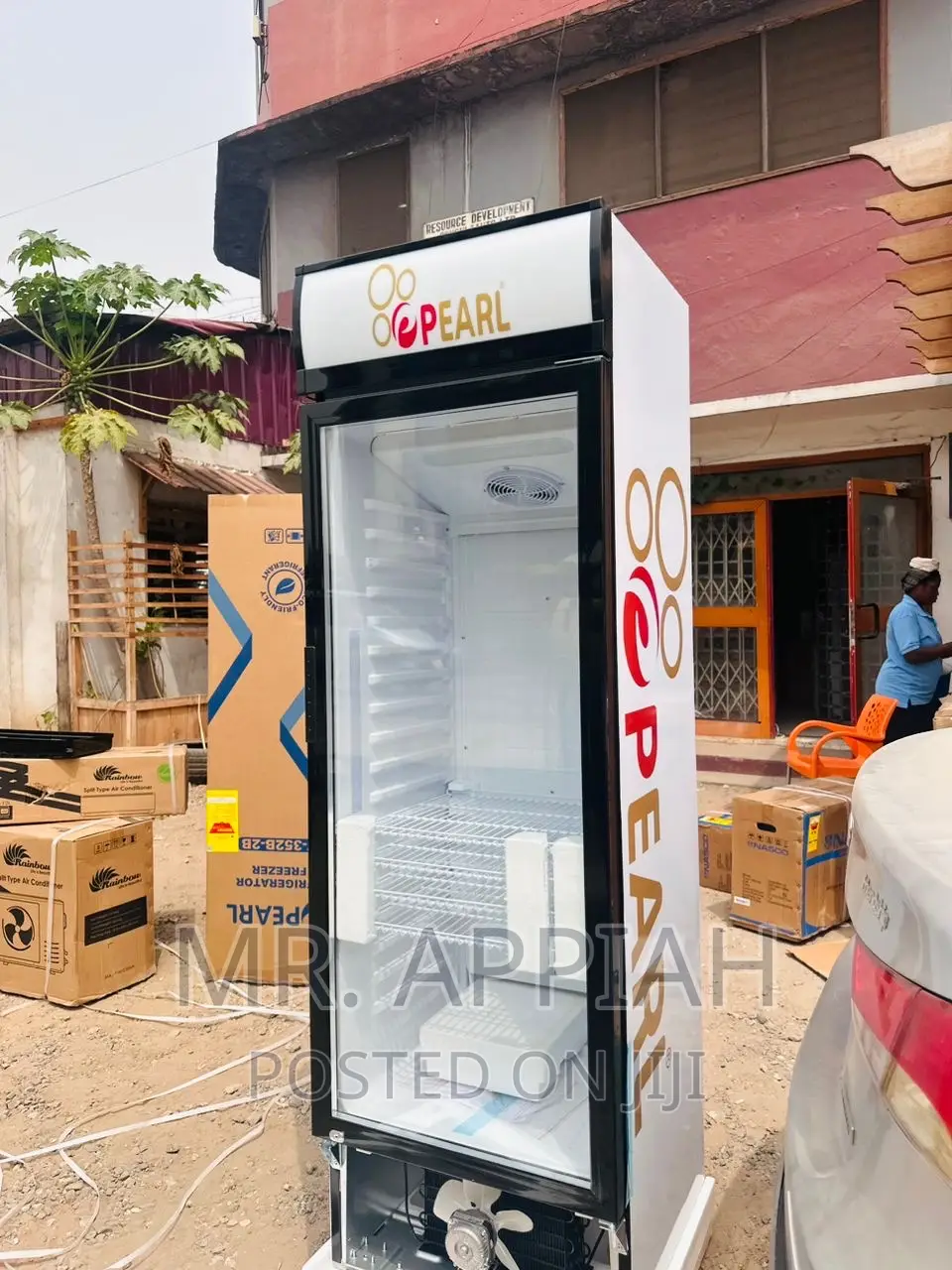 Brand New Pearl PVC-424 Single Door Display Fridge.