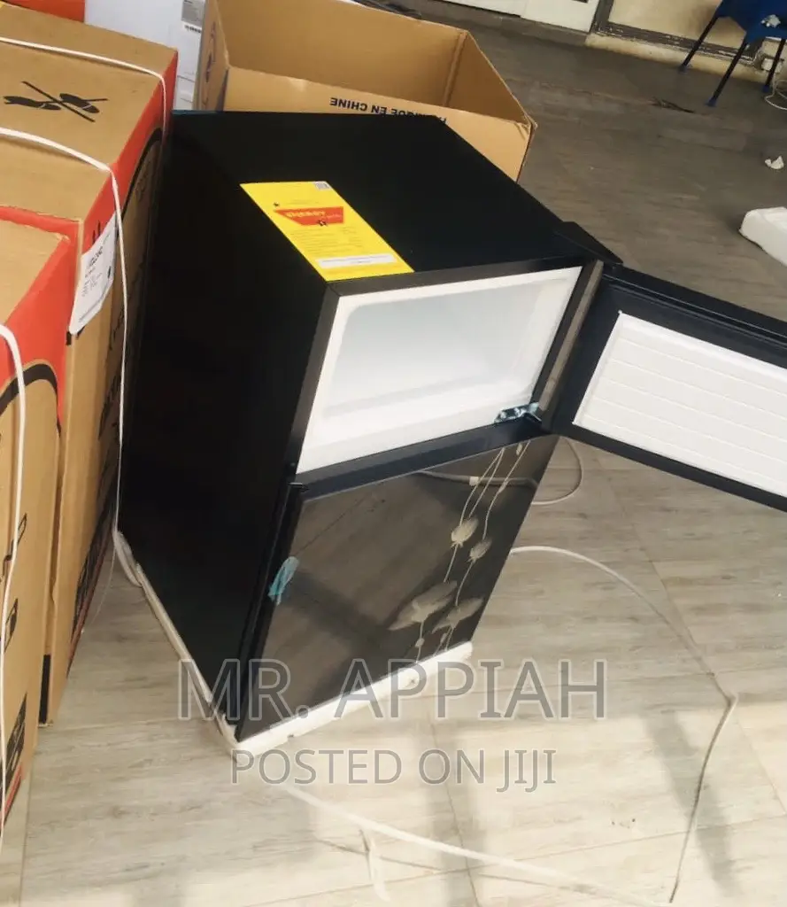 Nicely Designed Pearl Pf-10t 2 Door Table Top Fridge.