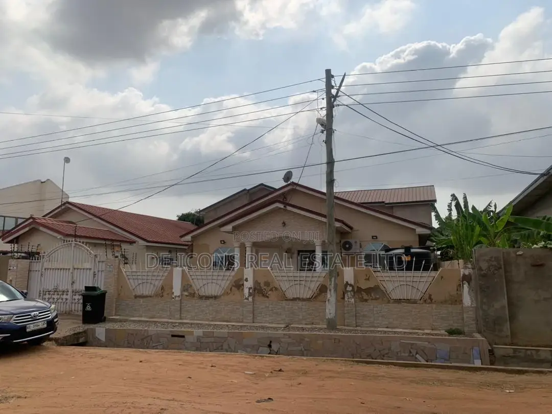 3bdrm Bungalow in De-Icons Real Estate, East Legon for sale