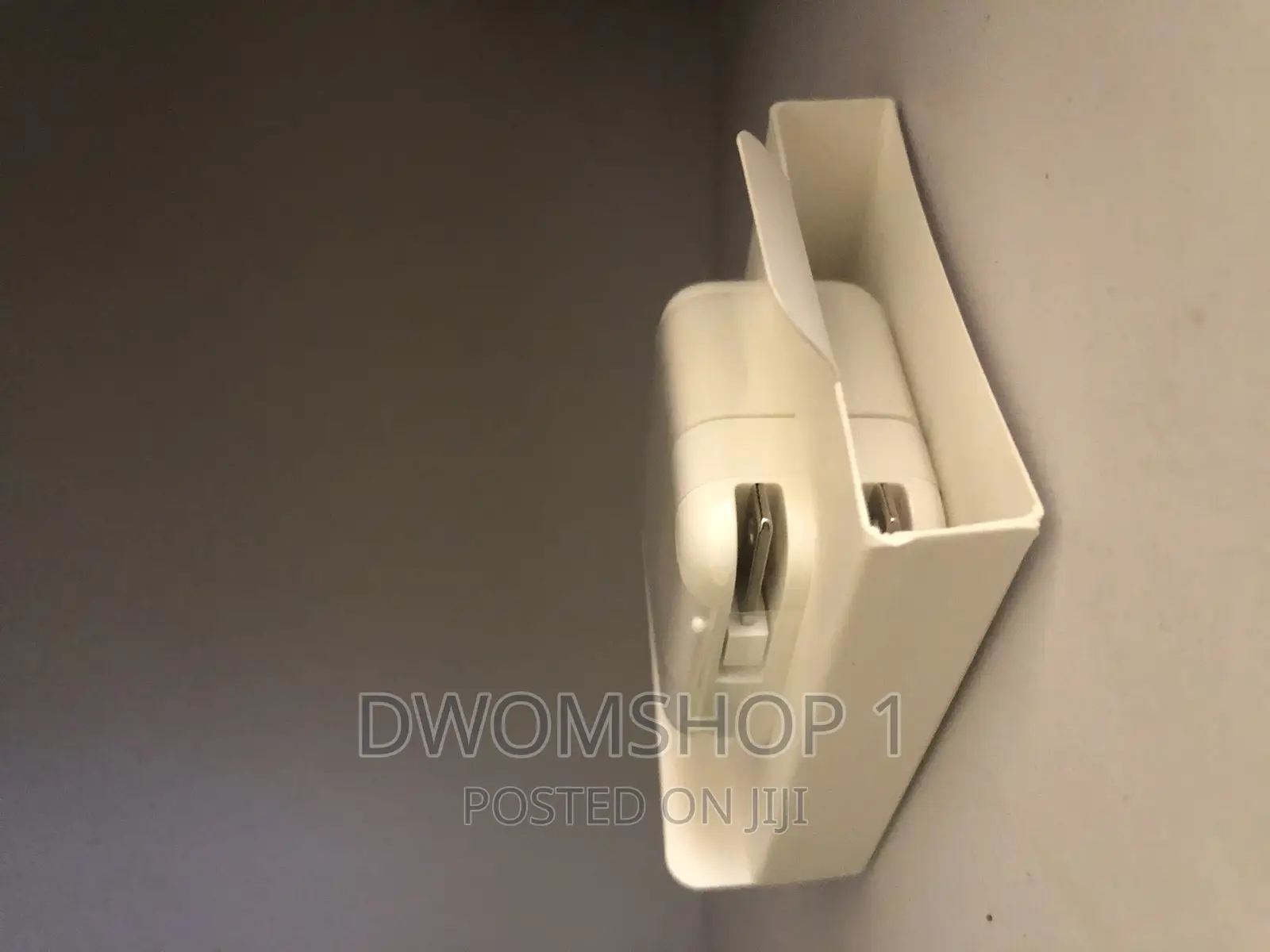 Apple USB Power Adapter-Iphone,iPad,iPod Charger