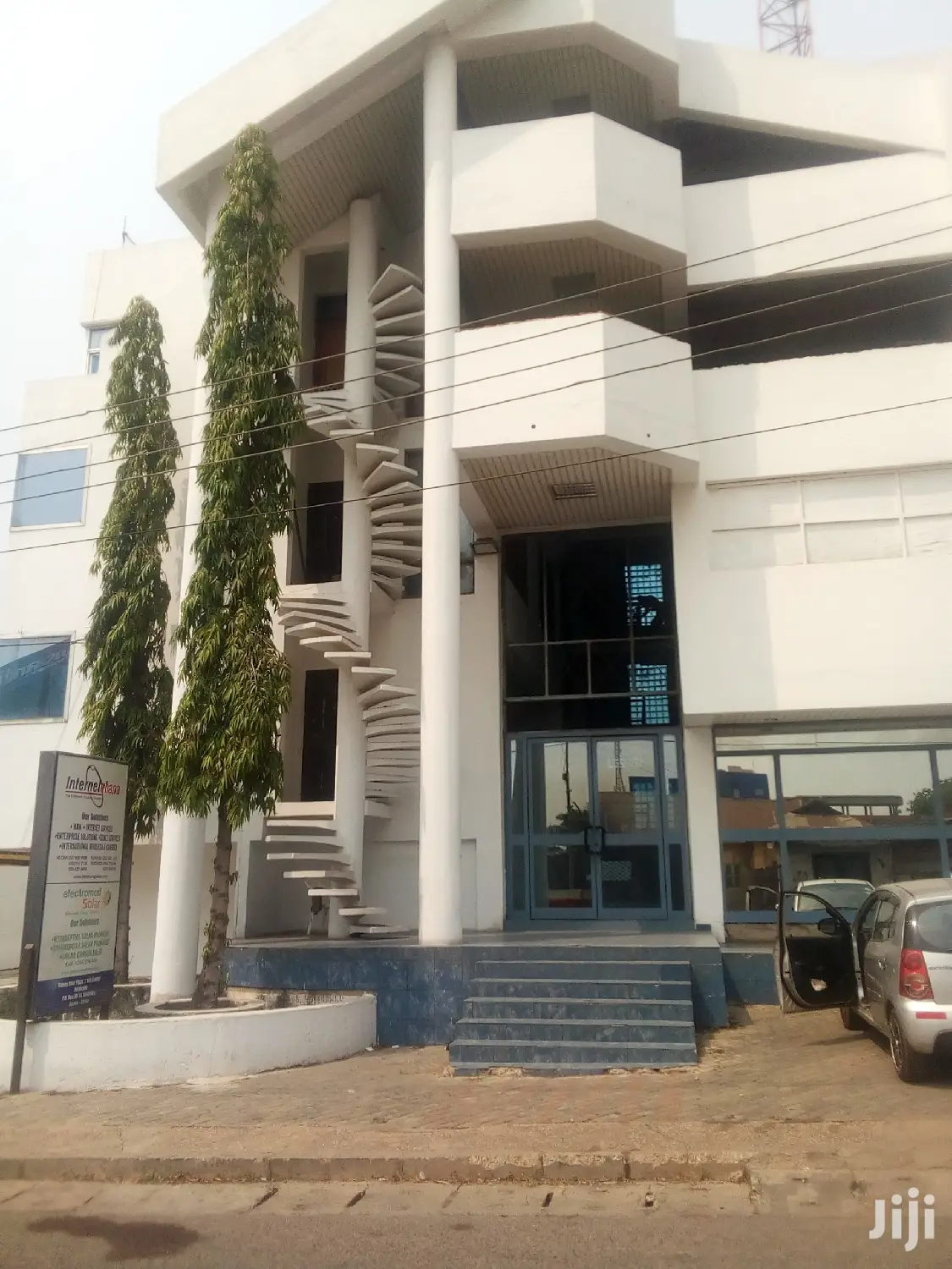 Office Building for Sale in Accra Metropolitan Commercial Property