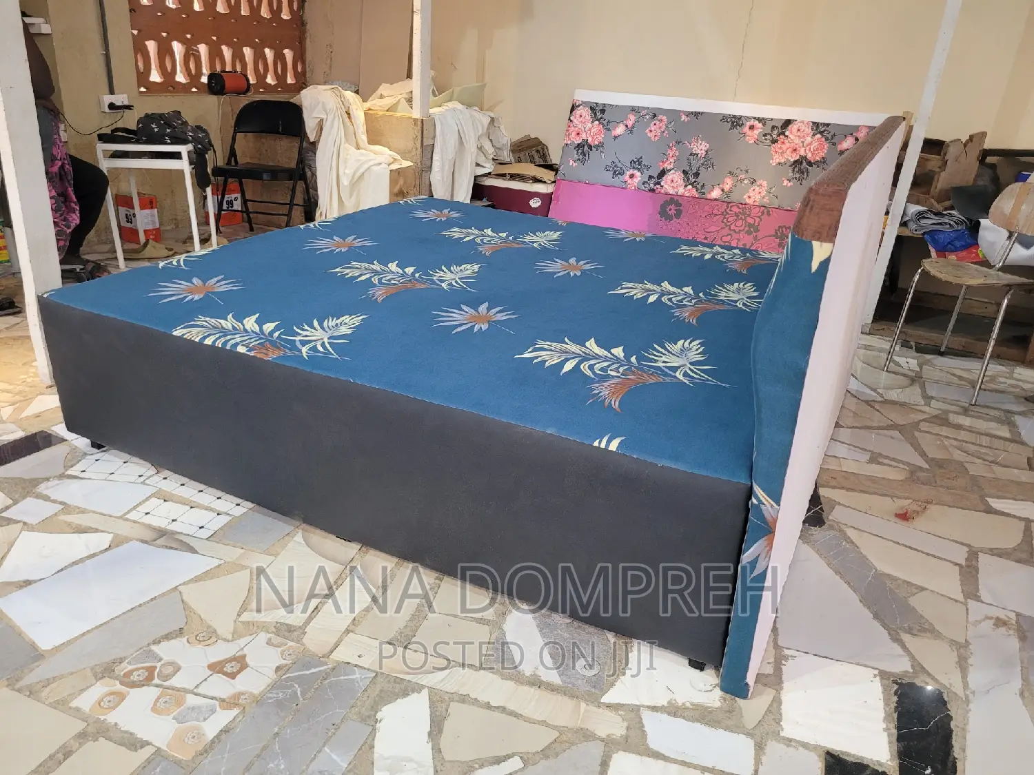 Inbuilt Queen Size Bed