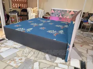 Inbuilt Queen Size Bed
