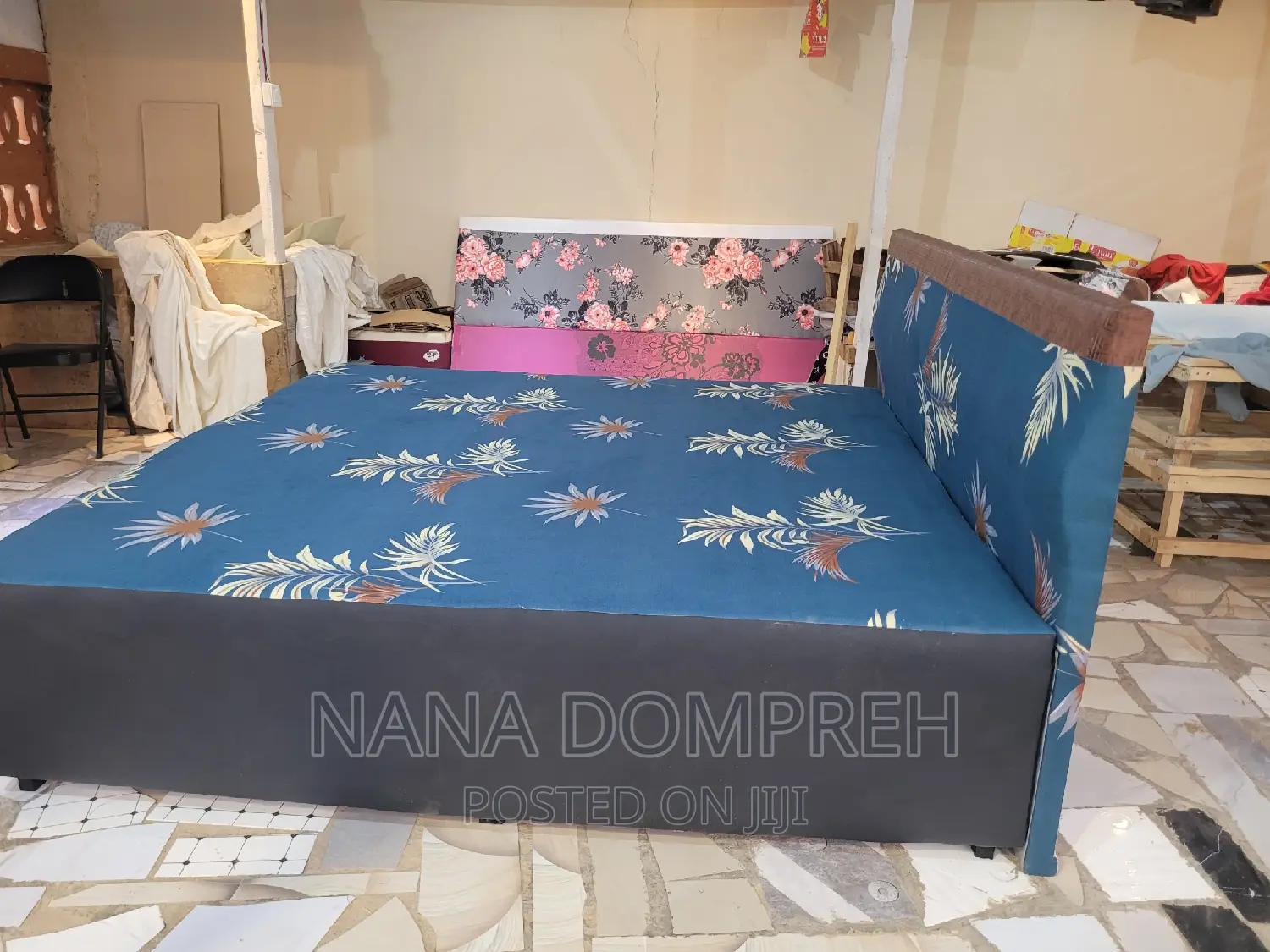 Inbuilt Queen Size Bed