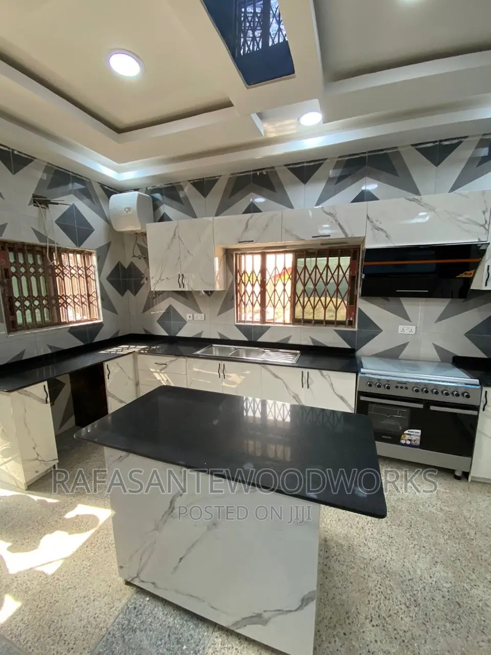 Raf Kitchen Cabinet With MDF and Laminated Plywood