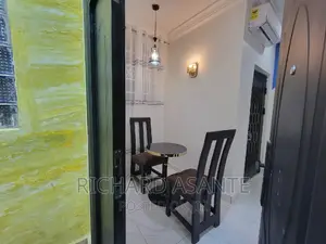 1 Bedroom Short Stay and Vacation Apartment at Pokoasi-Fise