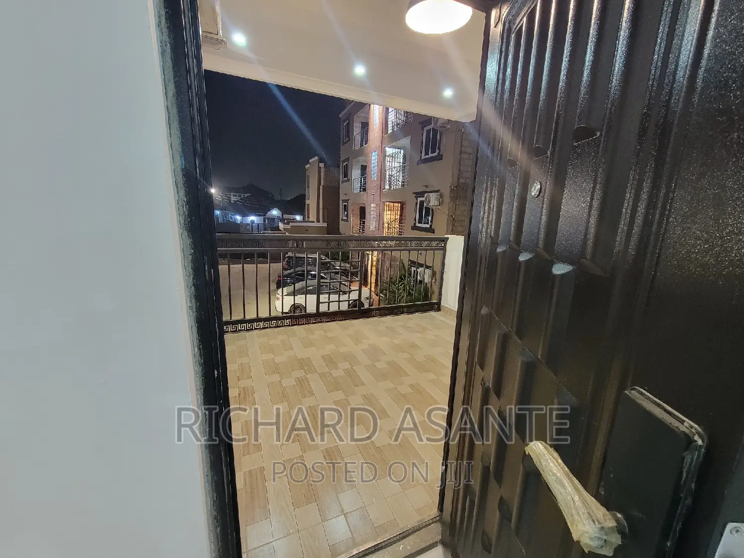 1 Bedroom Short Stay and Vacation Apartment at Pokoasi-Fise