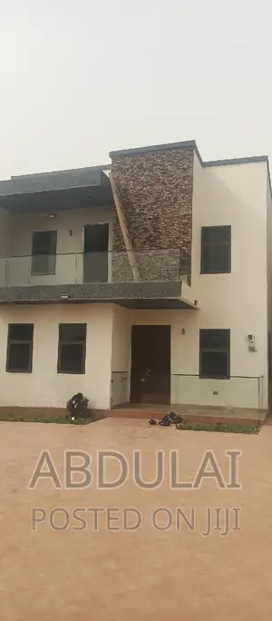 5bdrm House in Abdulai, Pillar 2 for rent