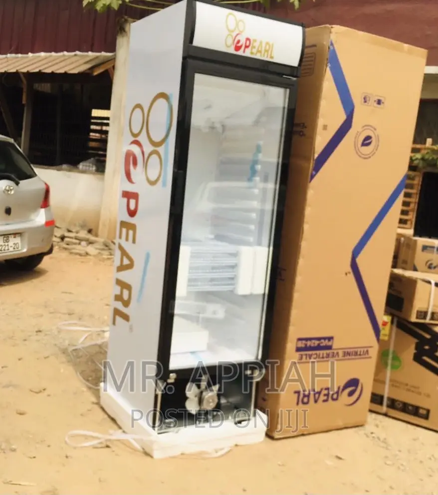 Energy Efficient Pearl PVC-424 Single Door Beverage Cooler.