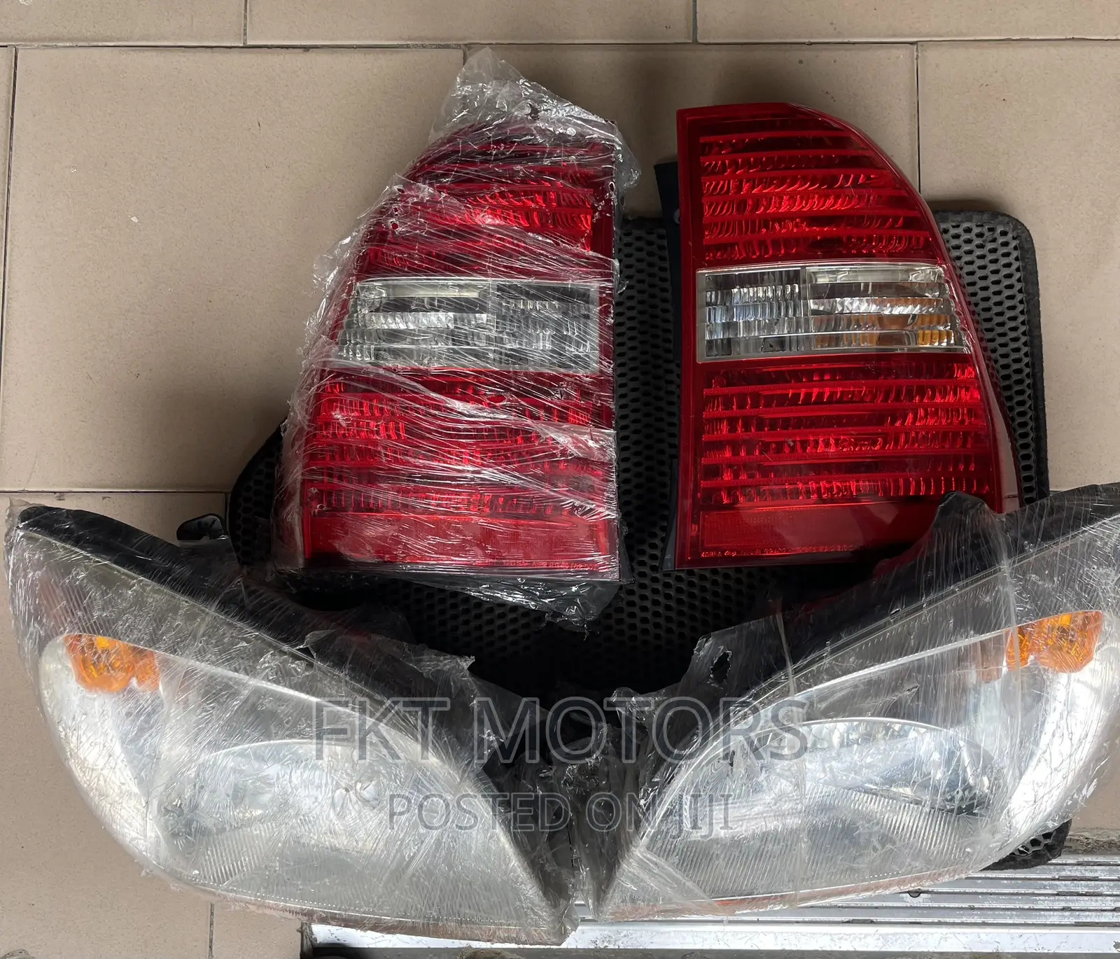 Kia Sportage Headlights Taillights 2009,2010,2011,2012,2013