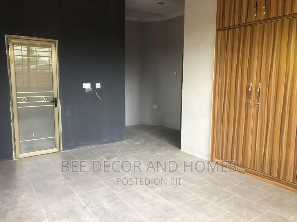 3bdrm House in Bee Decor And Homes, Oyarifa for sale