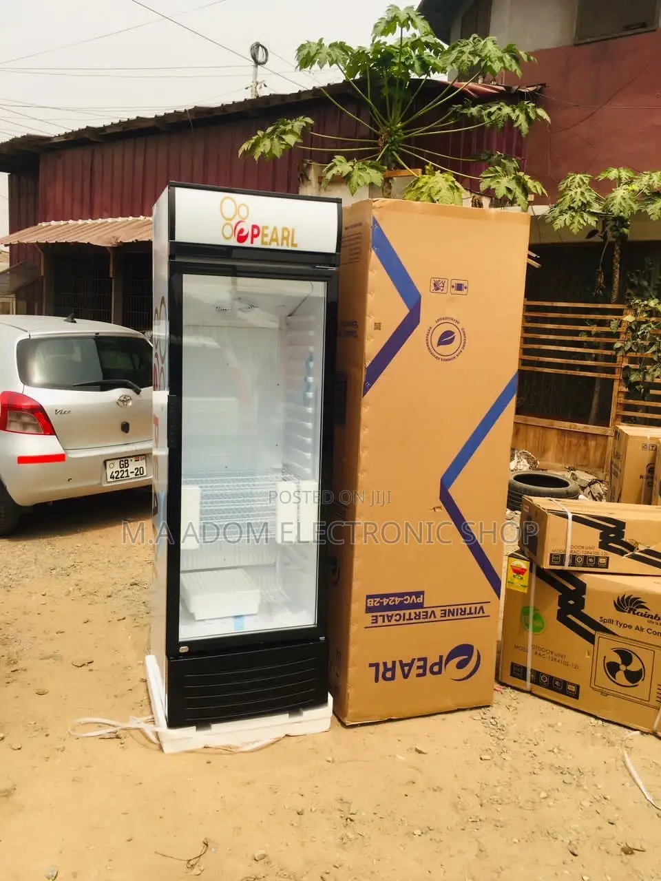 Brand New Pearl PVC-424 Single Door Display Fridge.