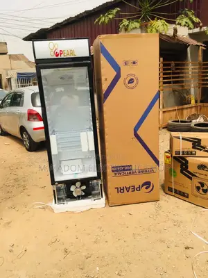Extremely Cooling Pearl PVC-424 Single Door Display Fridge.