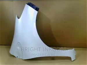 Toyota Vitz 2010 2012 2013 2014 Fenders