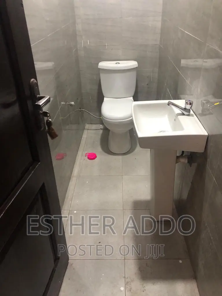 2bdrm Apartment in Ashaley Botwe for rent