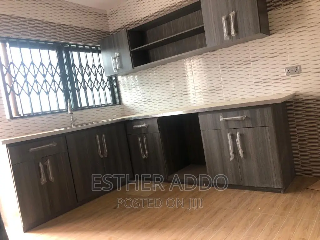 2bdrm Apartment in Ashaley Botwe for rent
