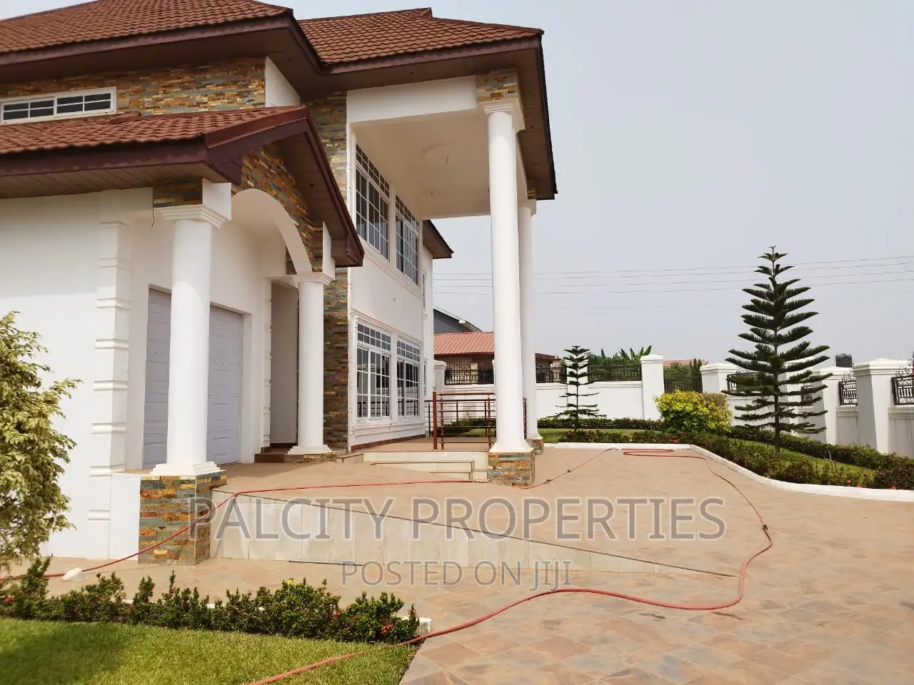 5bdrm House in Diamond Hills, Kumasi Metropolitan for sale