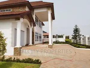 5bdrm House in Diamond Hills, Kumasi Metropolitan for sale