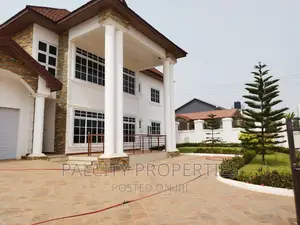 5bdrm House in Diamond Hills, Kumasi Metropolitan for sale