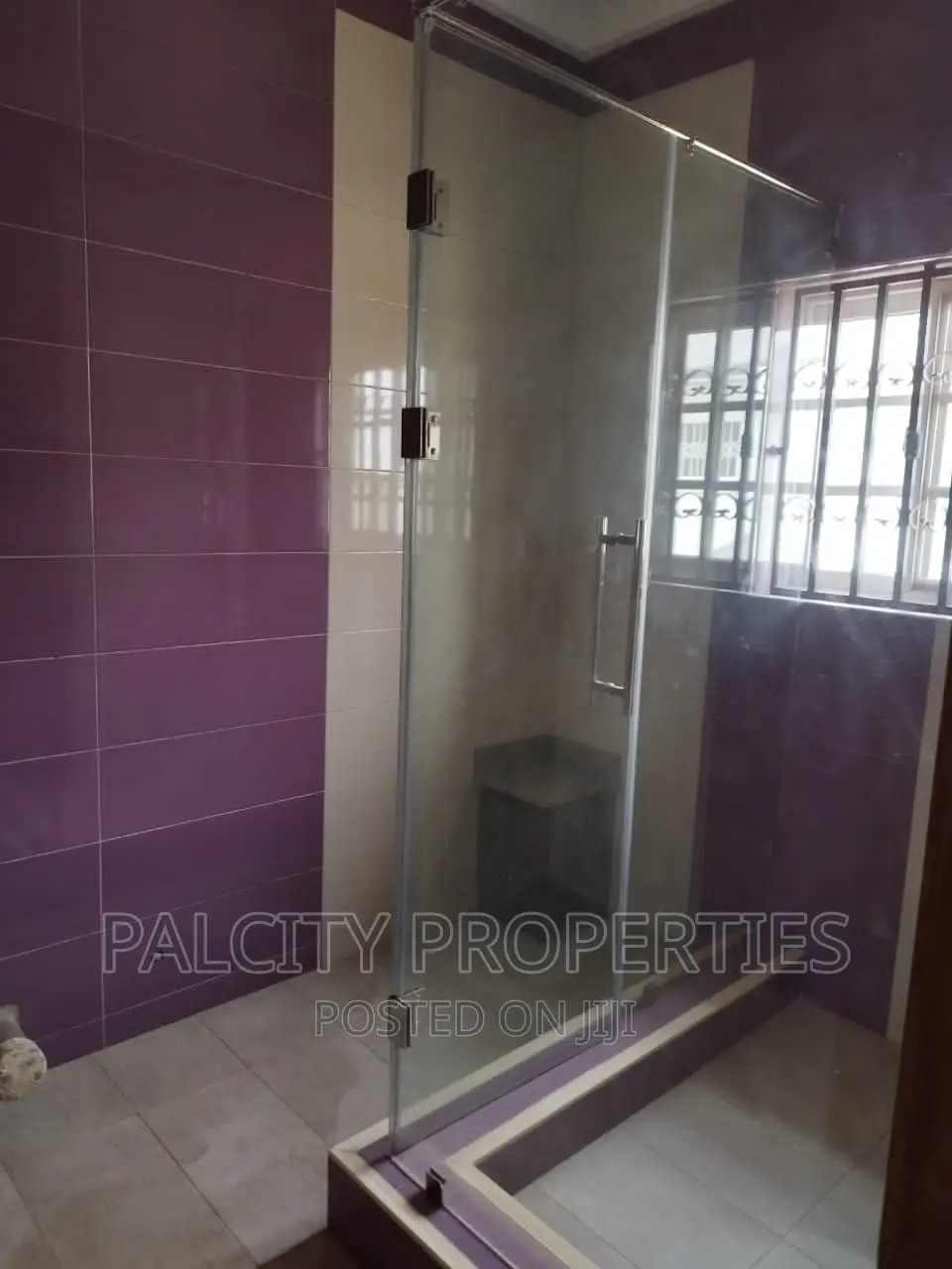5bdrm House in Diamond Hills, Kumasi Metropolitan for sale