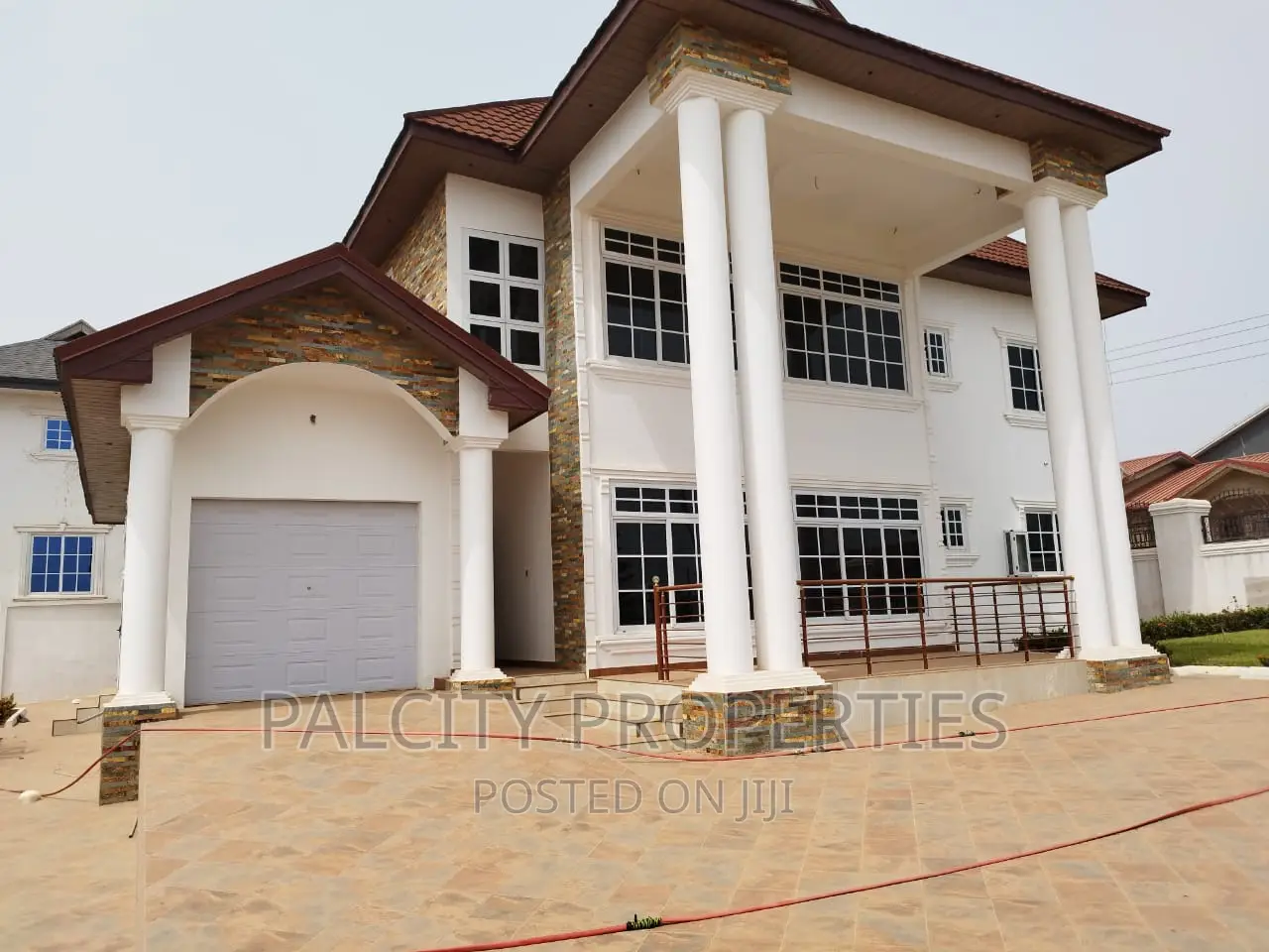 5bdrm House in Diamond Hills, Kumasi Metropolitan for sale