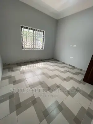 4bdrm House in Adonten, Danfa for sale