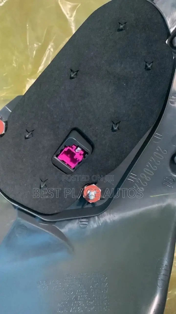Mercedes Benz C300 2018 Taillight