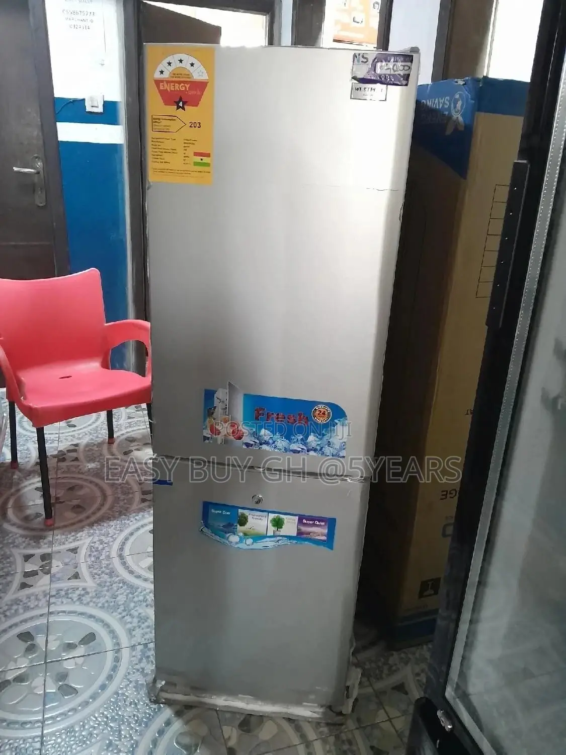109L Westpool Fridge/Freezer + Blender