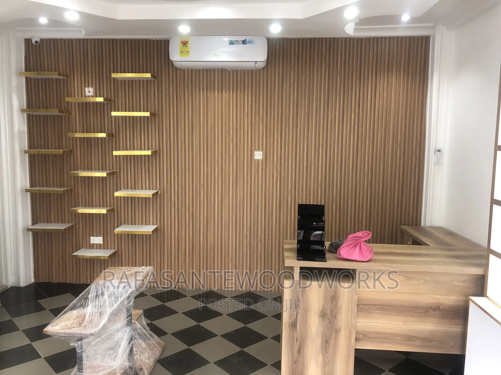 RAF Shelves for Pharmacy and Cosmetics and Shoes