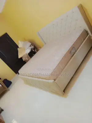 King Jonathan Furniture King Size Bed and Mattress in Cool