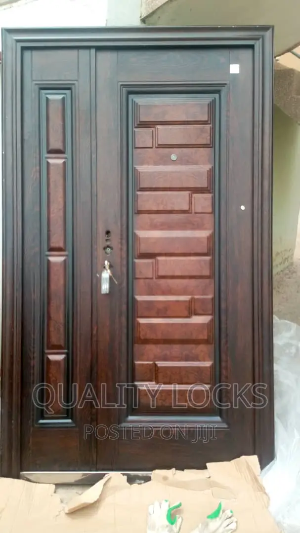 Safety Locks One and Half Smooth Door