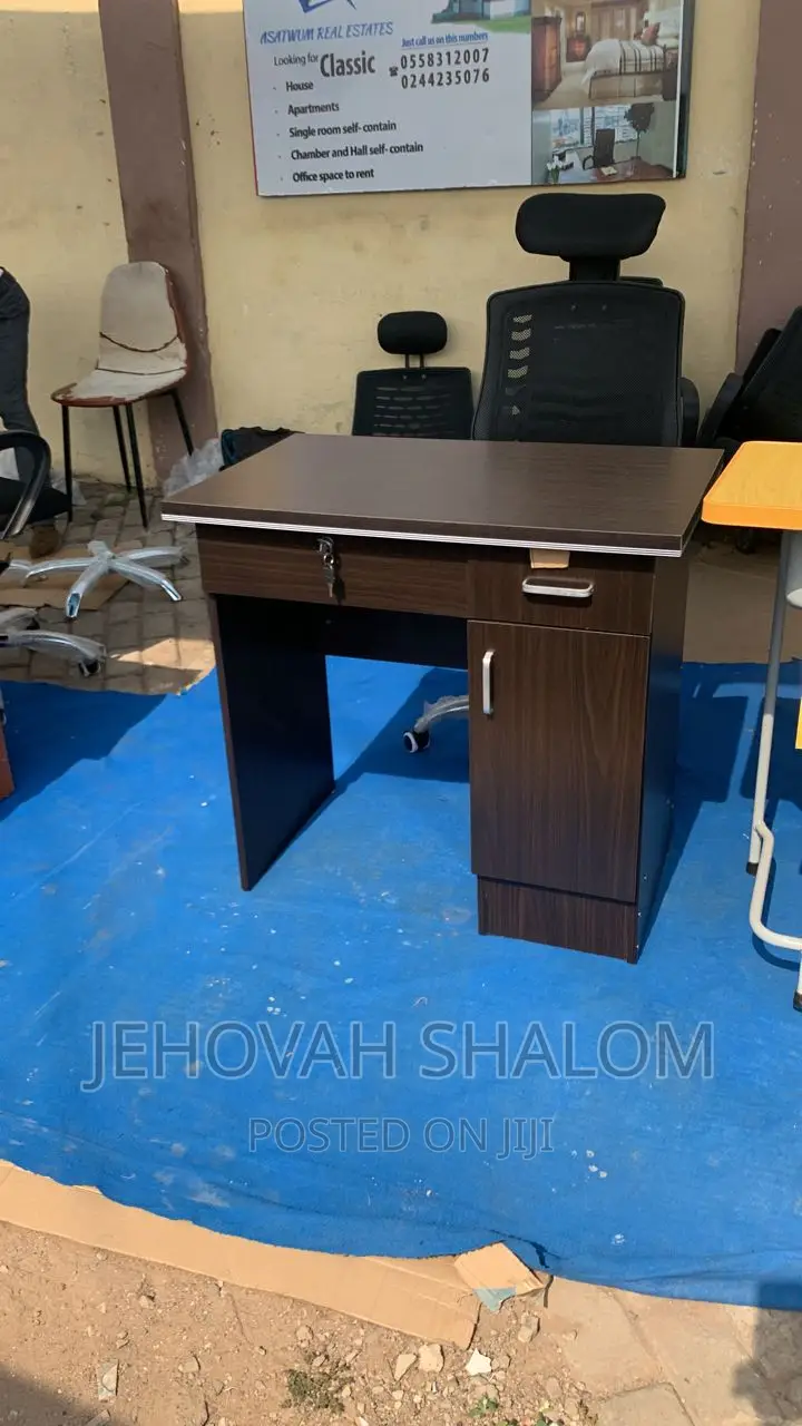 Wooden Computer Table for Sale