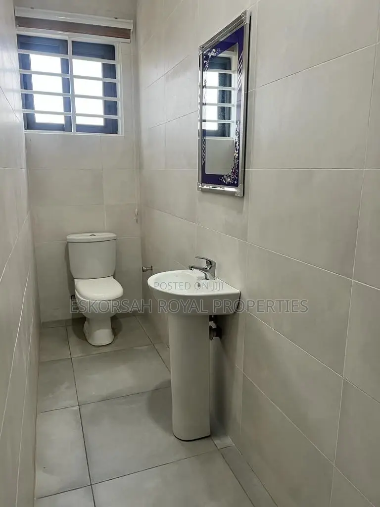 2bdrm Apartment in School  Junction for rent