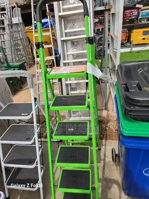 6 Steps Ladder Green Attractive Color