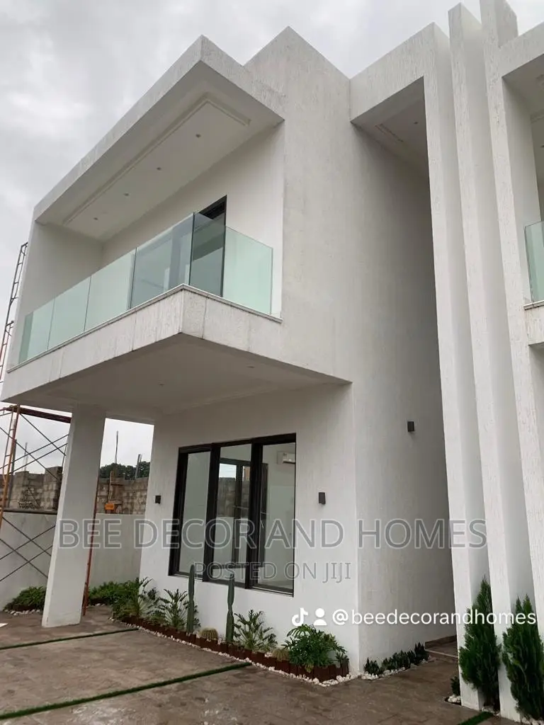 Furnished 4bdrm House in Bee Decor & Home’S, East Legon for sale