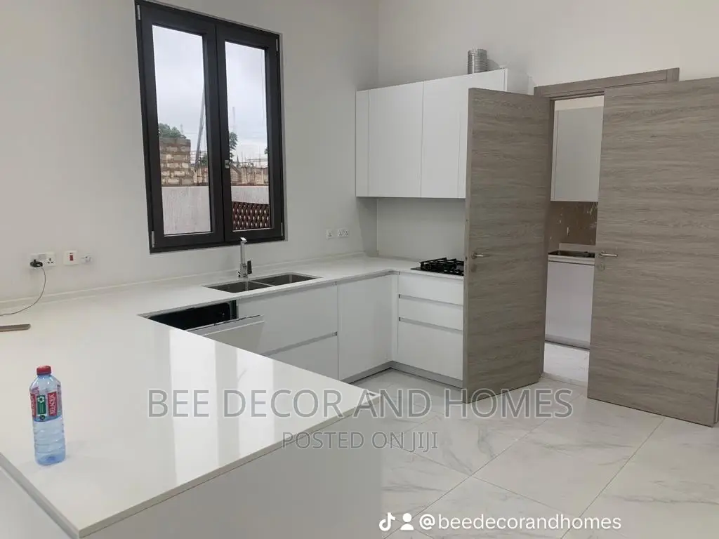 Furnished 4bdrm House in Bee Decor & Home’S, East Legon for sale