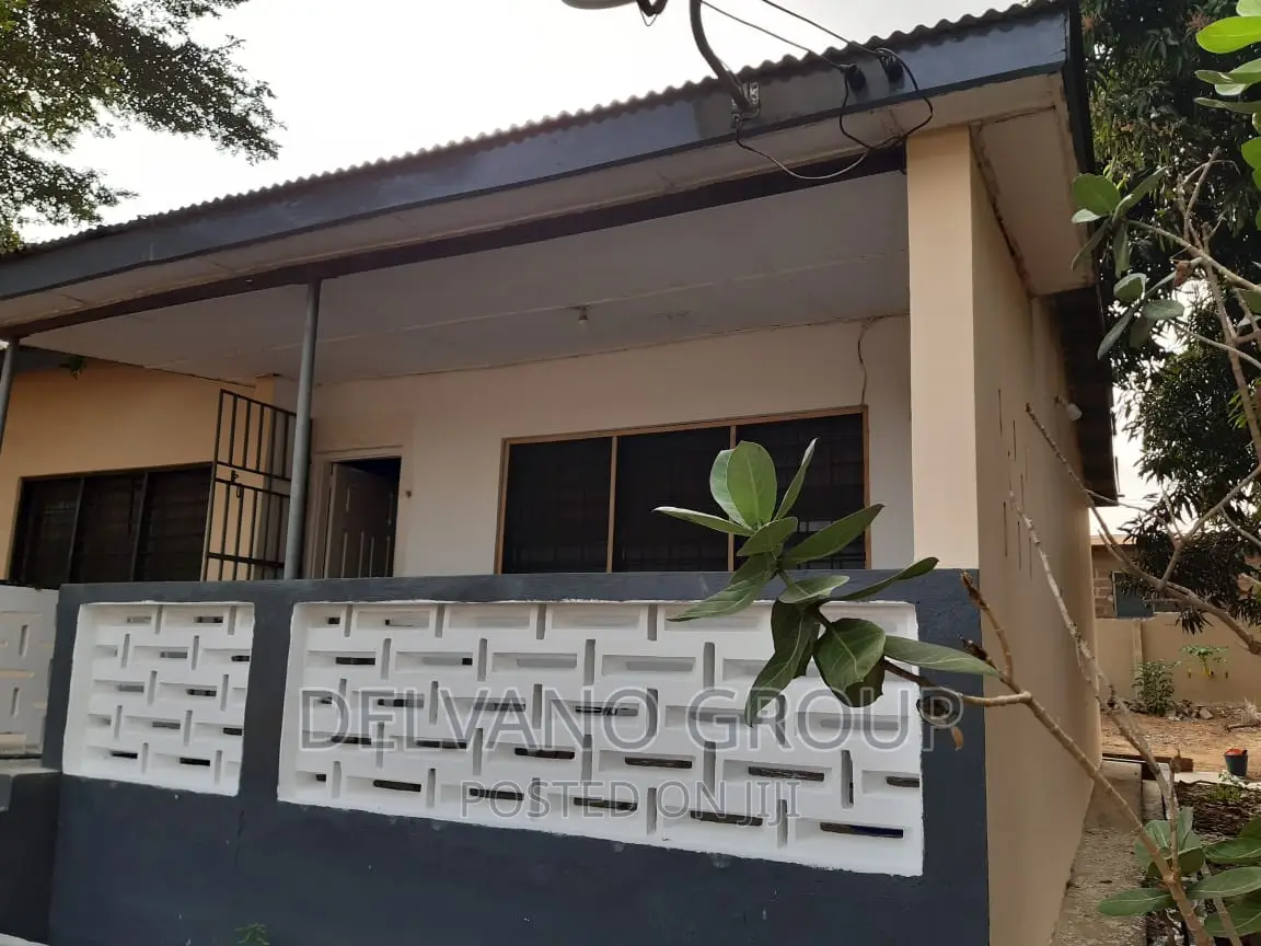 3bdrm Bungalow in Housing Down for sale