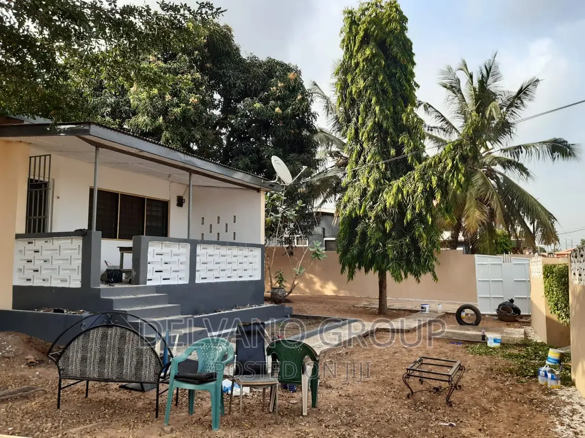 3bdrm Bungalow in Housing Down for sale
