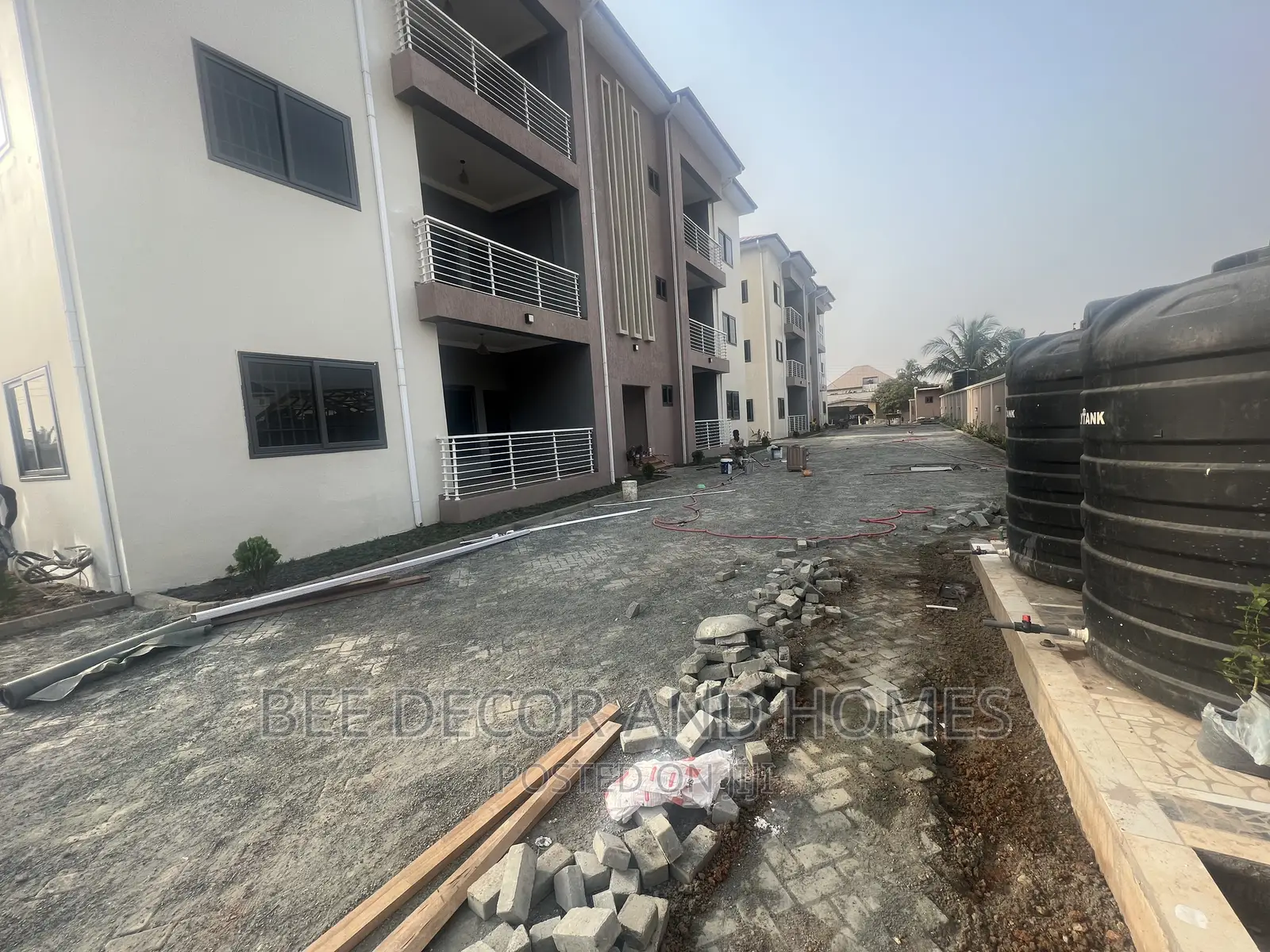 2bdrm Apartment in Bee Decor & Home’S, Adenta for rent