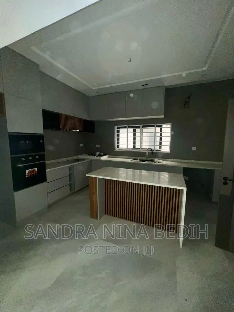 4bdrm House in East Legon for rent