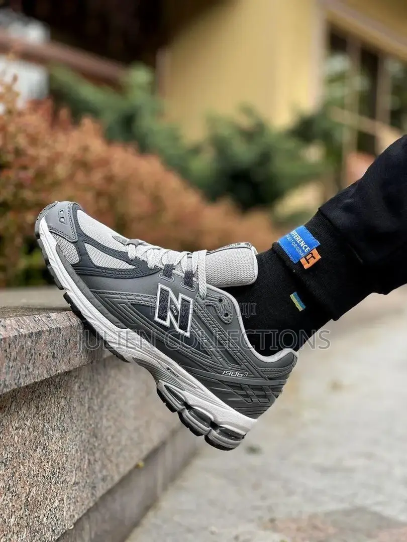 New Balance 1906