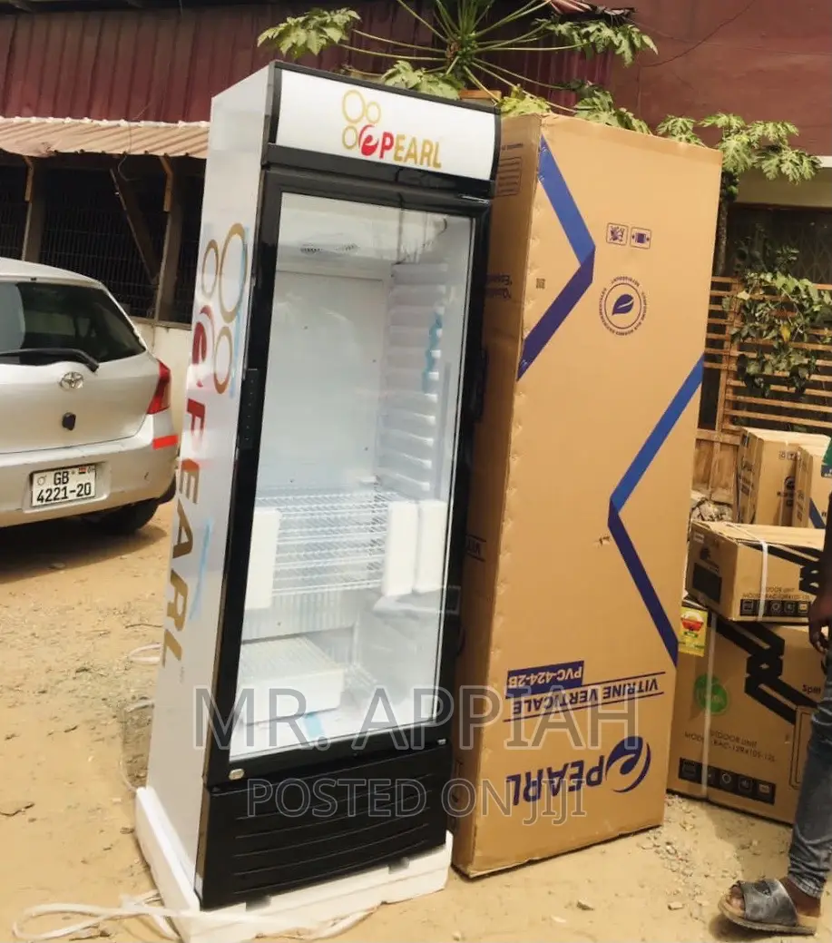 Single Door Pearl PVC-424 Display Refrigerator.