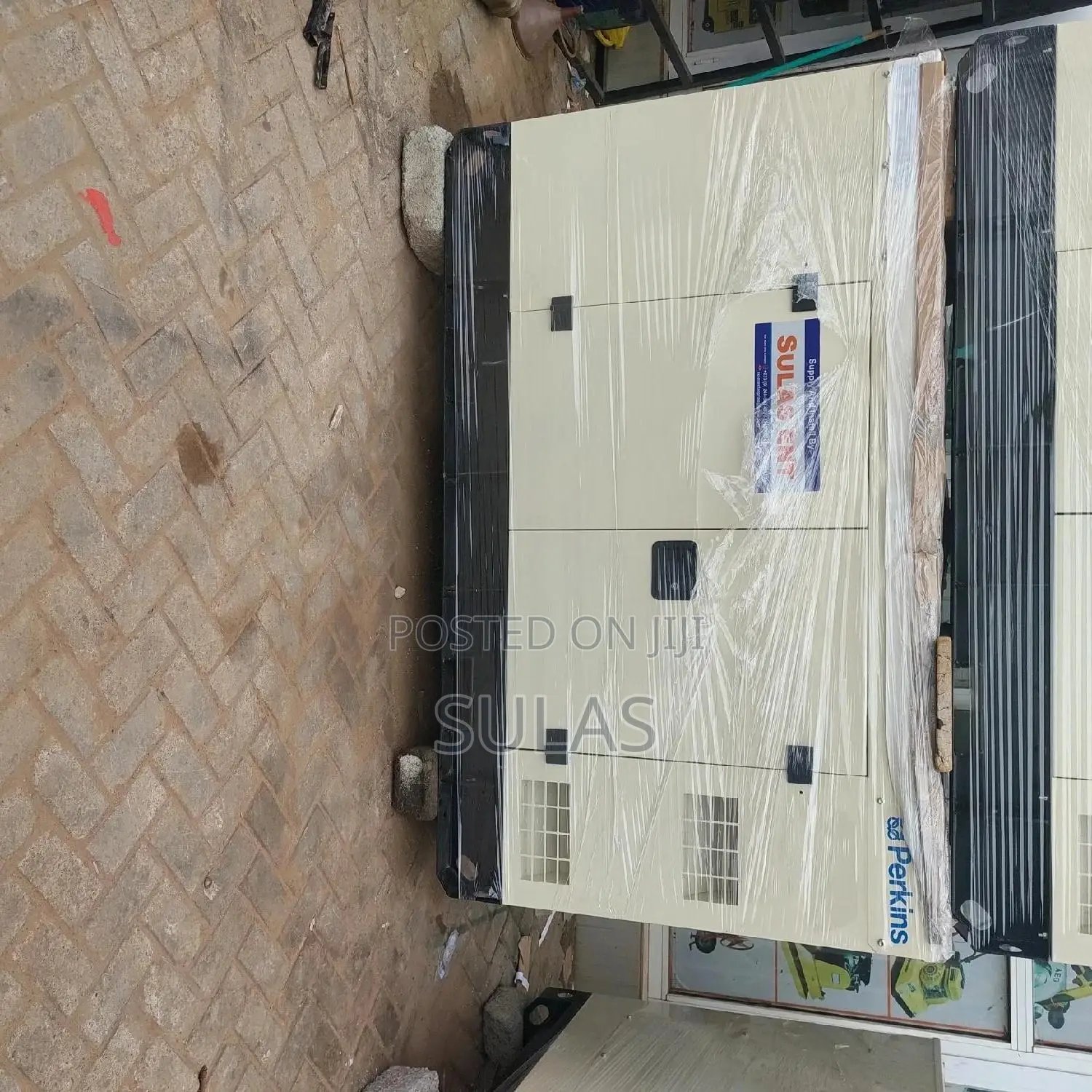 25 Kva Silent Perkins Genset